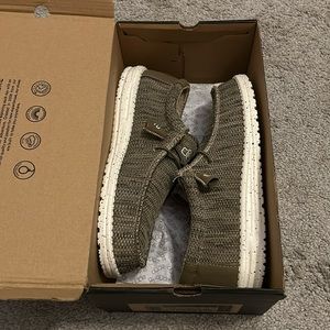 HEY DUDE WALLY SOX MEN’S CASUAL SHOE